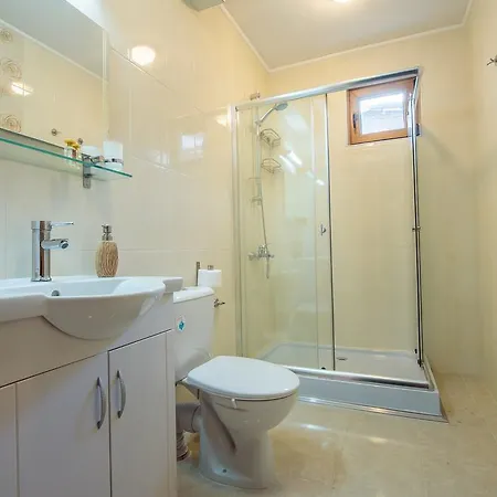 Domus Center Apartment *